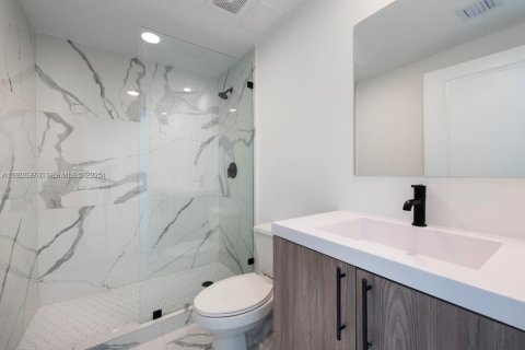 Снять в аренду виллу или дом в Флорида-Сити, Флорида 5 спален, 168.15м2, № 1986172 - фото 15