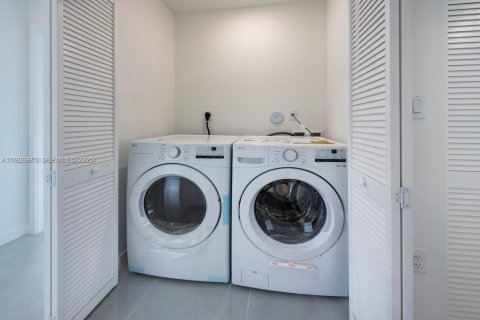 Снять в аренду виллу или дом в Флорида-Сити, Флорида 5 спален, 168.15м2, № 1986172 - фото 7