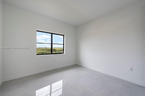 Снять в аренду виллу или дом в Флорида-Сити, Флорида 5 спален, 168.15м2, № 1986172 - фото 9