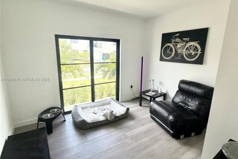 Снять в аренду виллу или дом в Флорида-Сити, Флорида 5 спален, 168.15м2, № 1986172 - фото 22