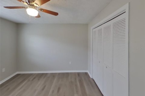 House in Spring Hill, Florida 3 bedrooms, 141.77 sq.m. № 1905234 - photo 12