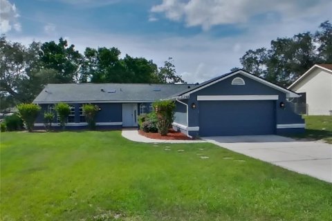 House in Spring Hill, Florida 3 bedrooms, 141.77 sq.m. № 1905234 - photo 1