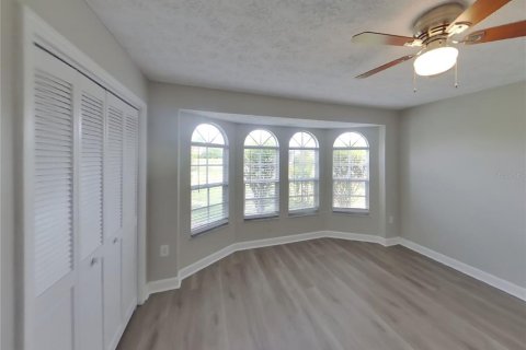 House in Spring Hill, Florida 3 bedrooms, 141.77 sq.m. № 1905234 - photo 10