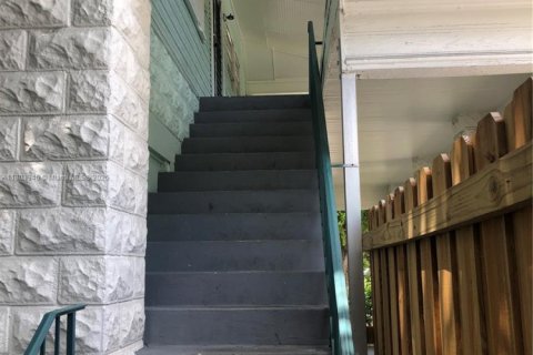 Casa en alquiler en Lake Worth, Florida, 1 dormitorio № 1935316 - foto 24