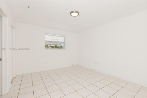 Appartement à louer à Miami, Floride: 1 chambre, 64.2 m2 № 2082260 - photo 8