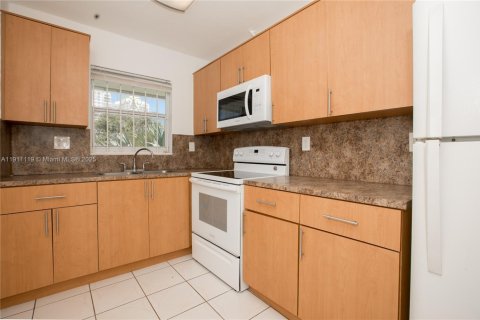 Appartement à louer à Miami, Floride: 1 chambre, 64.2 m2 № 2082260 - photo 7