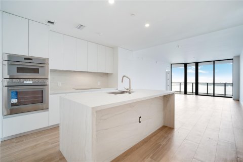 Condominio en venta en Miami, Florida, 3 dormitorios, 152.64 m2 № 2000276 - foto 3