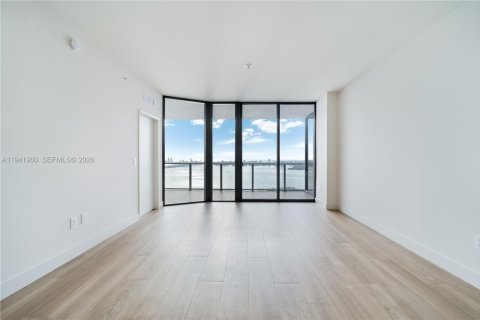 Condominio en venta en Miami, Florida, 3 dormitorios, 152.64 m2 № 2000276 - foto 10