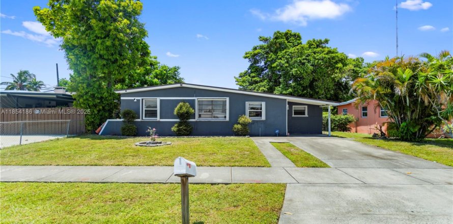 House in West Park, Florida 3 bedrooms, 98.29 sq.m. № 1872676