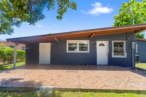 House in West Park, Florida 3 bedrooms, 98.29 sq.m. № 1872676 - photo 7