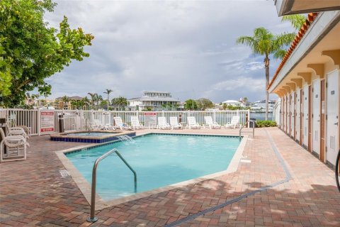 Condominio en venta en Clearwater, Florida, 3 dormitorios, 167.5 m2 № 1536351 - foto 27