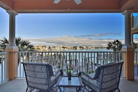 Condominio en venta en Clearwater, Florida, 3 dormitorios, 167.5 m2 № 1536351 - foto 1