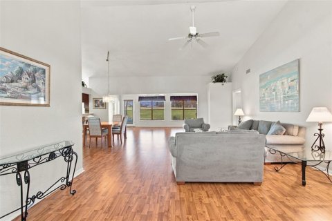 Villa ou maison à vendre à Hudson, Floride: 2 chambres, 173.54 m2 № 2416379 - photo 3