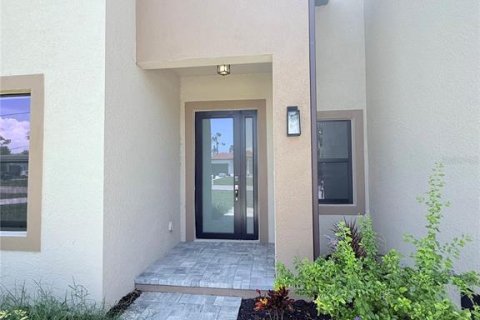Casa en venta en Rotonda, Florida, 3 dormitorios, 147.71 m2 № 1919651 - foto 4