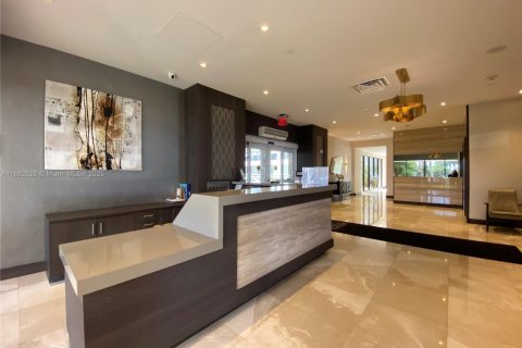 Снять в аренду кондоминиум в Авентура, Флорида 2 спальни, 105.82м2, № 1981751 - фото 24