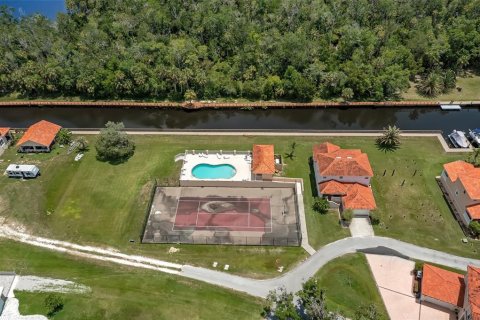 House in Homosassa, Florida 2 bedrooms, 96.25 sq.m. № 1774765 - photo 25