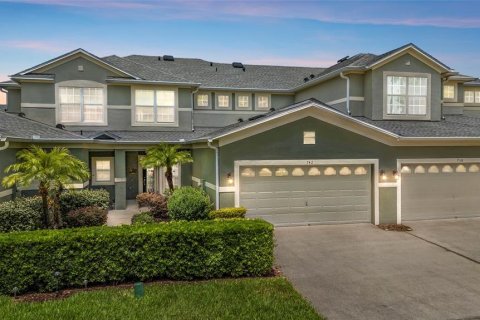 Townhouse in Lake Mary, Florida 3 bedrooms, 177.81 sq.m. № 1824637 - photo 1