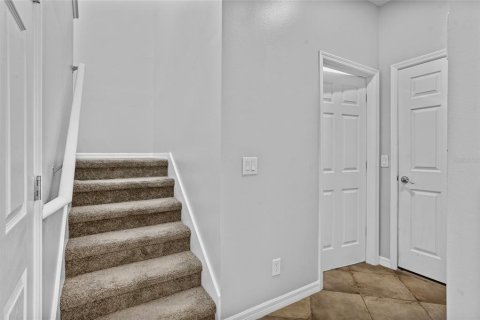 Townhouse in Lake Mary, Florida 3 bedrooms, 177.81 sq.m. № 1824637 - photo 16