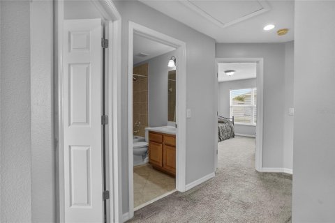 Townhouse in Lake Mary, Florida 3 bedrooms, 177.81 sq.m. № 1824637 - photo 18