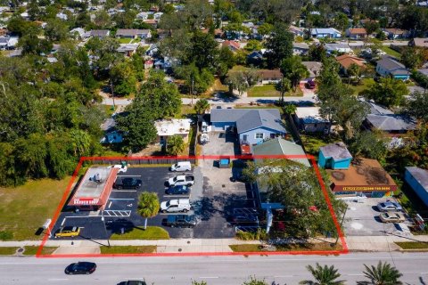 Commercial property in Holly Hill, Florida 244.05 sq.m. № 791255 - photo 7