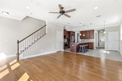 Townhouse in Orlando, Florida 3 bedrooms, 156.08 sq.m. № 2205469 - photo 8