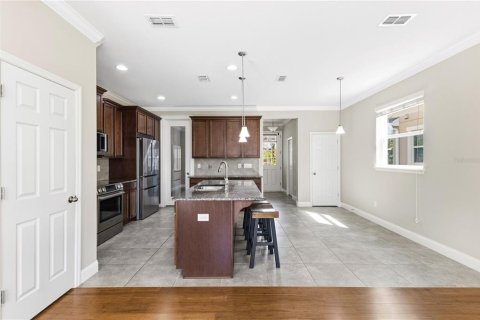 Townhouse in Orlando, Florida 3 bedrooms, 156.08 sq.m. № 2205469 - photo 7