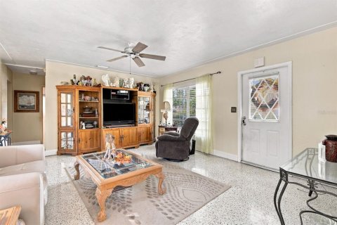 Villa ou maison à vendre à Saint Petersburg, Floride: 2 chambres, 87.7 m2 № 2433663 - photo 7
