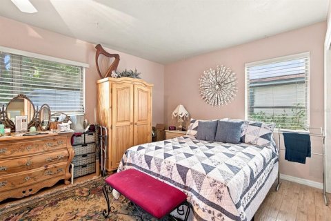 Villa ou maison à vendre à Saint Petersburg, Floride: 2 chambres, 87.7 m2 № 2433663 - photo 14