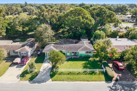 Villa ou maison à vendre à Saint Petersburg, Floride: 2 chambres, 87.7 m2 № 2433663 - photo 4