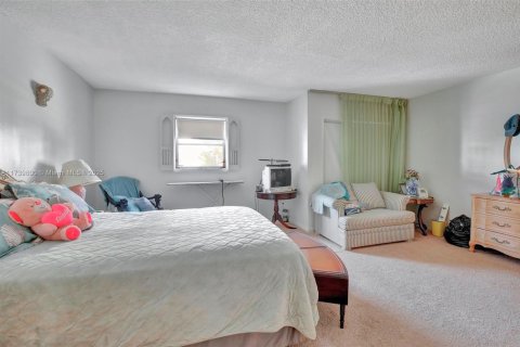 Condominio en venta en Lauderhill, Florida, 1 dormitorio, 97.27 m2 № 1693199 - foto 19