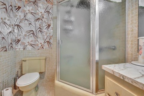 Condominio en venta en Lauderhill, Florida, 1 dormitorio, 97.27 m2 № 1693199 - foto 24