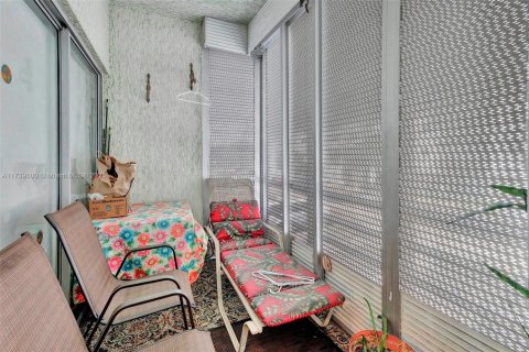Condominio en venta en Lauderhill, Florida, 1 dormitorio, 97.27 m2 № 1693199 - foto 14
