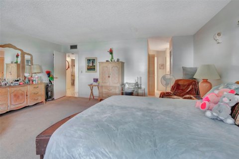 Condominio en venta en Lauderhill, Florida, 1 dormitorio, 97.27 m2 № 1693199 - foto 18
