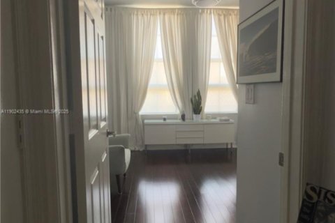 Condo in Aventura, Florida, 2 bedrooms  № 1955778 - photo 12