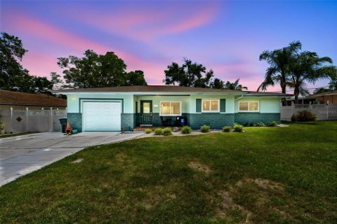 Casa en Largo, Florida 4 dormitorios, 177.54 m2 № 2120984