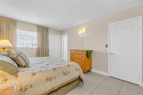 Купить кондоминиум в Холливуд, Флорида 1 спальня, 73.02м2, № 1930477 - фото 11