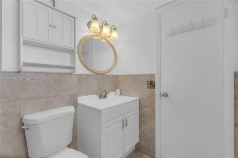 Купить кондоминиум в Холливуд, Флорида 1 спальня, 73.02м2, № 1930477 - фото 9