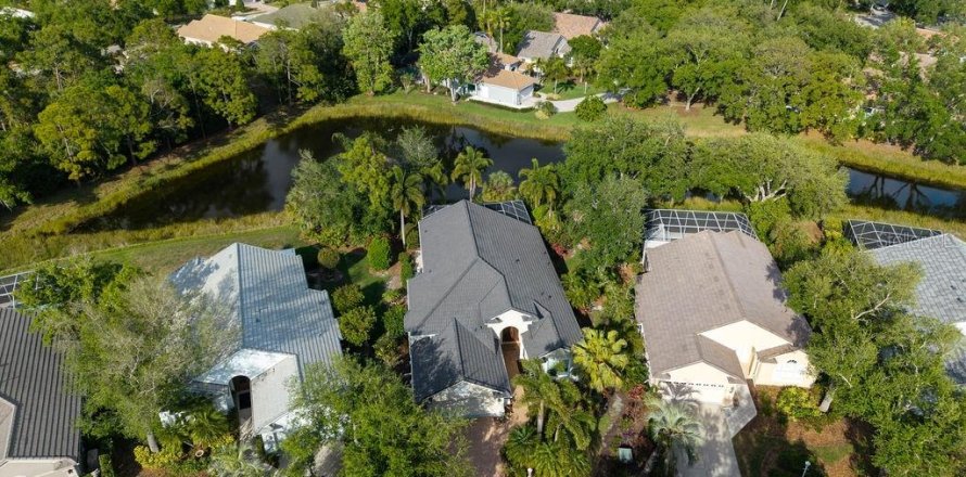 Villa ou maison à University Park, Floride 3 chambres, 208.29 m2 № 2389083
