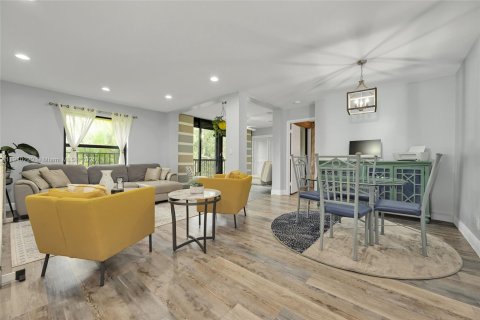 Copropriété à louer à Coconut Creek, Floride: 2 chambres, 90.86 m2 № 1968312 - photo 1