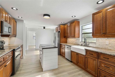 Casa en venta en Bradenton, Florida, 4 dormitorios, 209.96 m2 № 1833332 - foto 15