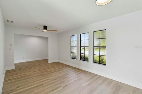 Casa en venta en Bradenton, Florida, 4 dormitorios, 209.96 m2 № 1833332 - foto 11