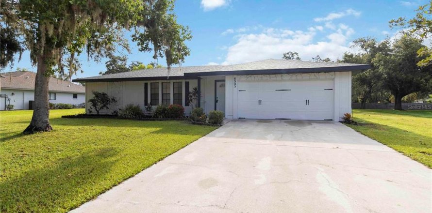 Casa en Bradenton, Florida 4 dormitorios, 209.96 m2 № 1833332