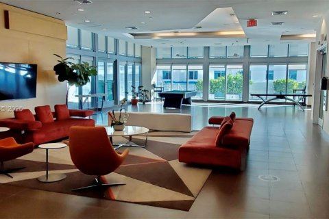 Condominio en alquiler en Miami, Florida, 1 dormitorio, 65.5 m2 № 1991990 - foto 17