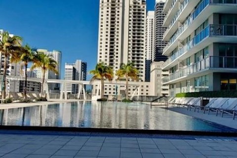 Condominio en alquiler en Miami, Florida, 1 dormitorio, 65.5 m2 № 1991990 - foto 14