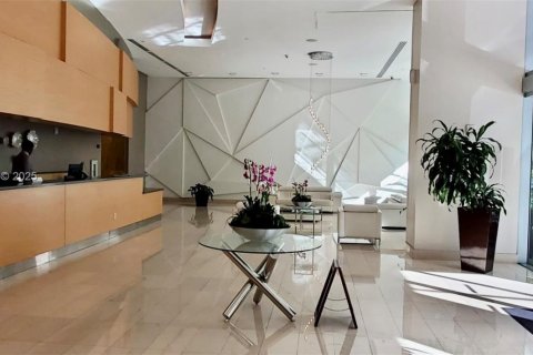 Condominio en alquiler en Miami, Florida, 1 dormitorio, 65.5 m2 № 1991990 - foto 21