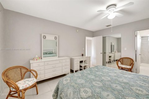 Condo in Lauderdale Lakes, Florida, 1 bedroom  № 1874331 - photo 19