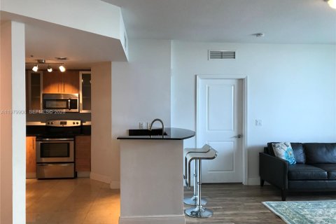 Copropriété à louer à North Bay Village, Floride: 2 chambres, 116.22 m2 № 2046327 - photo 7