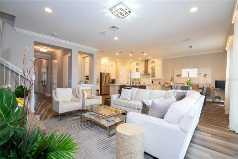 House in Winter Garden, Florida 4 bedrooms, 272.67 sq.m. № 2097495 - photo 12