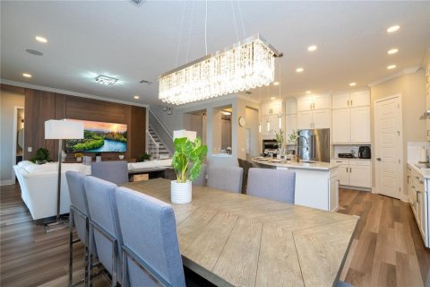 House in Winter Garden, Florida 4 bedrooms, 272.67 sq.m. № 2097495 - photo 17