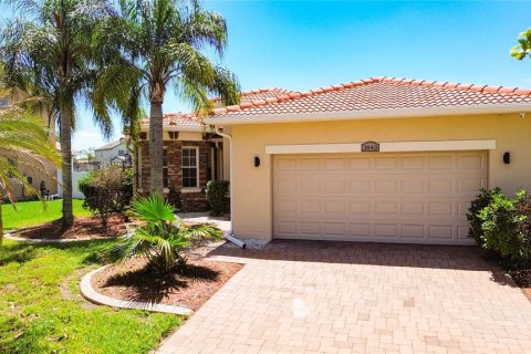 House in Kissimmee, Florida 3 bedrooms, 169.73 sq.m. № 2094191